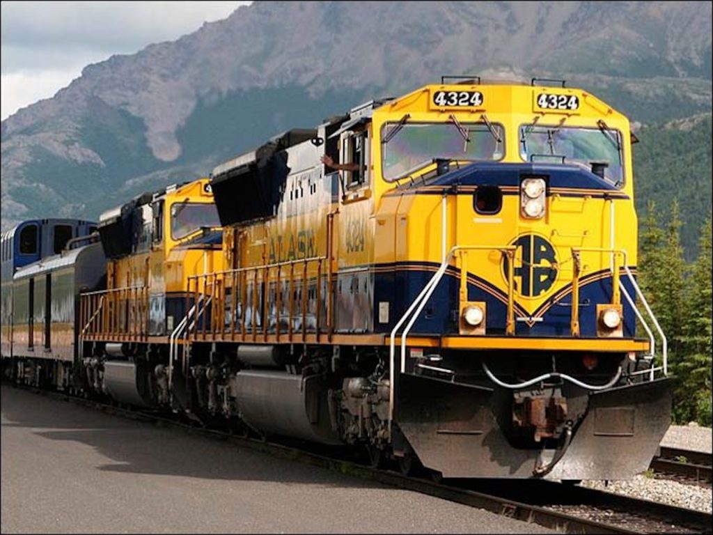 The newly formed External Issues Review Committee supports the mission, goals and business of Alaska Railroad.