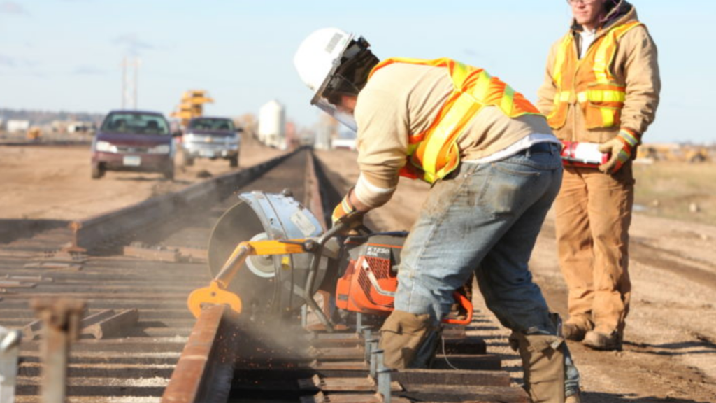 RailWorks says the acquisition of H&H will give it access to more western U.S. markets. (Photograph Courtesy of RailWorks)