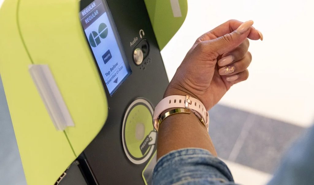 More than 100,000 people have tapped their credit card to pay for GO, Brampton, MiWay and Oakville Transit since Metrolinx's new fare payment launched on Aug. 11.