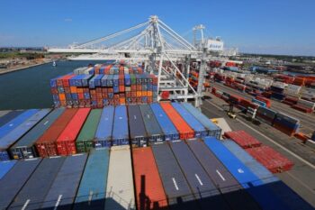 PANYNJ moved 842,219 TEUs in September 2022, up 35% from September 2019.