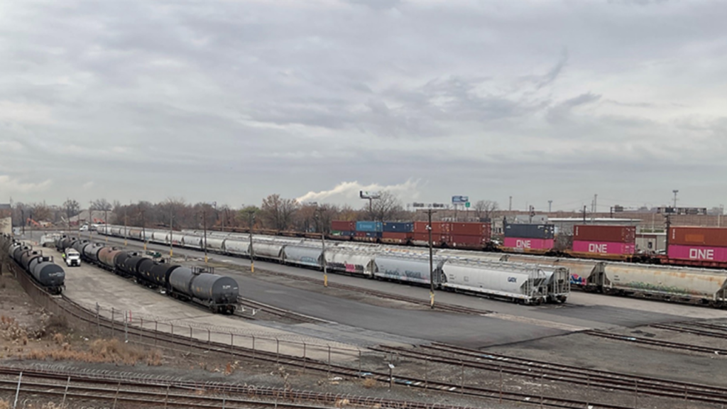 Norfolk Southern Thoroughbred Bulk Transfer facility in Elizabeth, N.J. (Photograph Courtesy of NS)