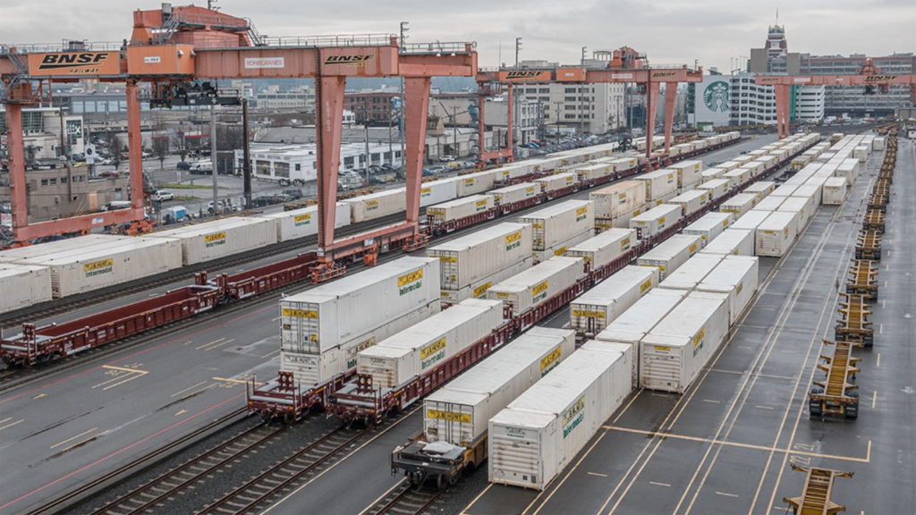 (Photograph Courtesy of BNSF, via Twitter)