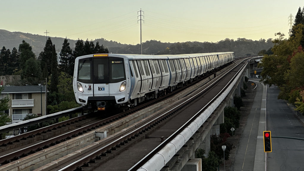 $5.15 billion in “bridge funding” has been proposed in the California Senate for public transit agencies over the next five years. (InvadingInvader Wikimedia Commons)