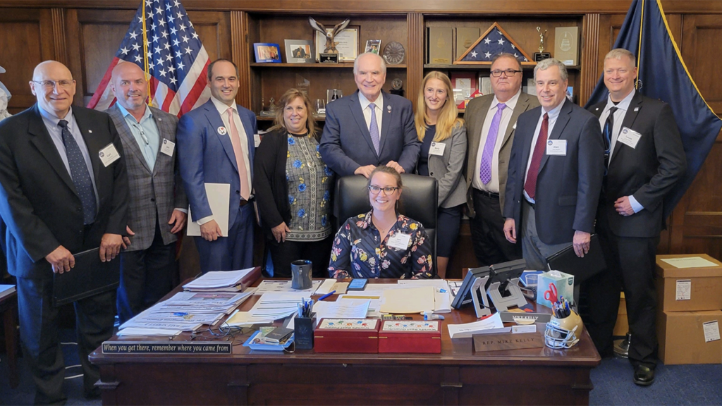 ASLRRA on May 17 reported via Twitter: “Meeting Rep. @MikeKellyPA today was wonderful! We had the chance to talk with him about how providing robust funding for infrastructure investments for #ShortLines is a proven way to help improve the industry’s (already excellent) safety record. #ASLRRAAdvocacy” (ASLRRA Photograph, via Twitter)