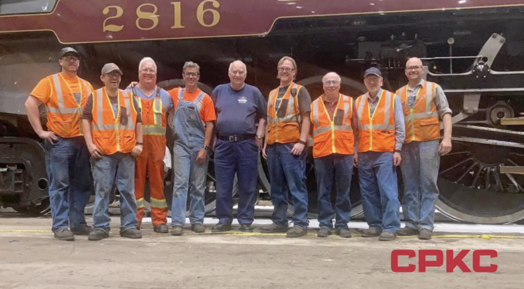 Photo by Jonathan Morris (right).