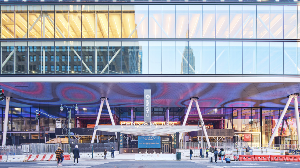 Amtrak and Vornado Realty Trust on Nov. 19 marked the completion of the 7th Avenue and 32nd Street entrance project at New York Penn Station. The station’s busiest entrance has been fully rebuilt, with its width expanded by 50%. (Photo Credit: Fernando Sandoval/MW)
