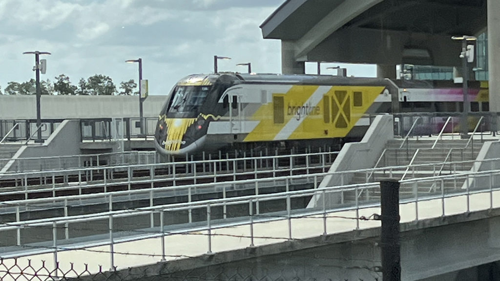 (Jonathan Chalon Photograph)