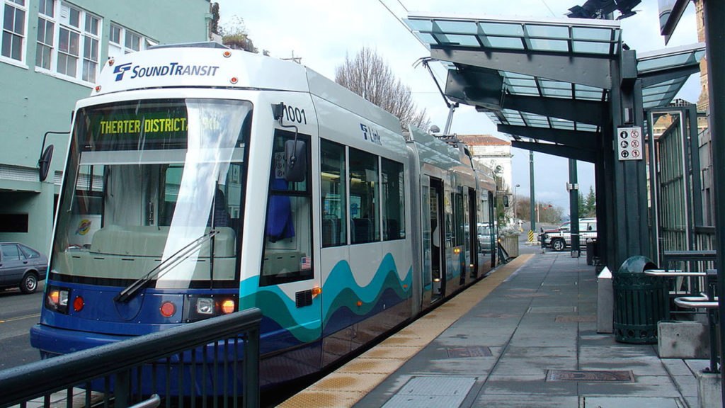 Wikipedia/Oran Viriyincy