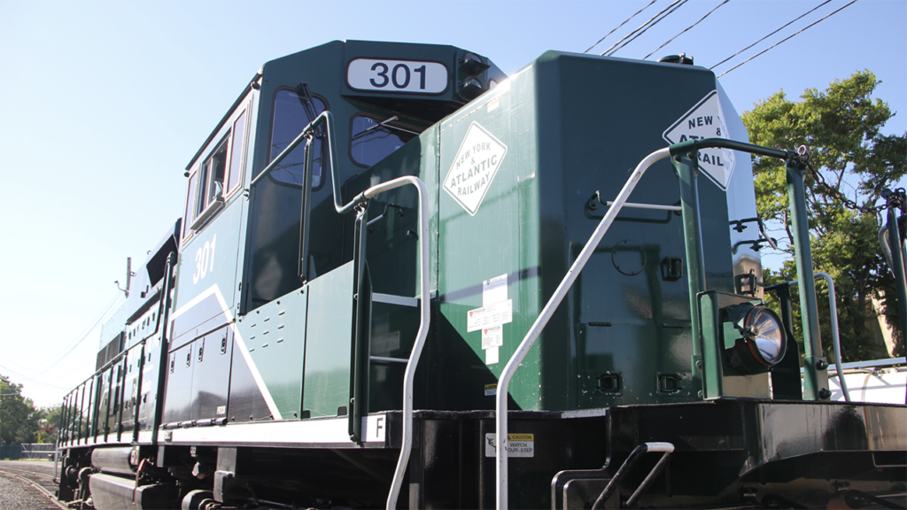 Short line railroads, along with other logistics and technology partners, are working together to provide improved rail shipment tracking. (TransmetriQ Photograph)