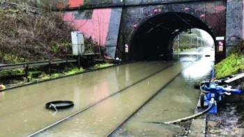 Greater consideration for network resilience can help to minimise disruption when extreme weather hits. (Network Rail Photograph)