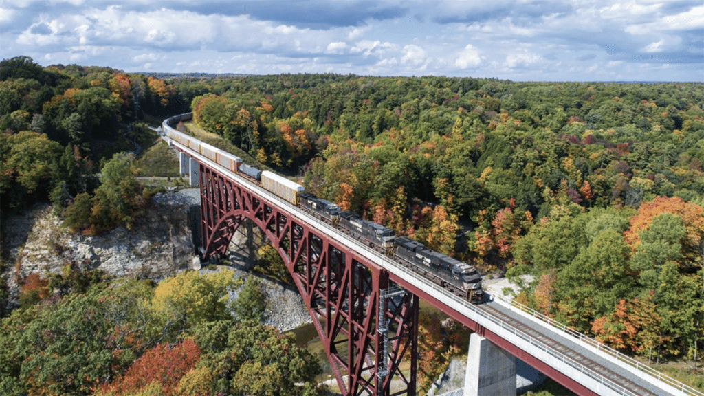“In recent months, our Northern Region has significantly improved safety and operational performance across teams, from Massachusetts to Illinois,” NS reports. (NS Photograph)