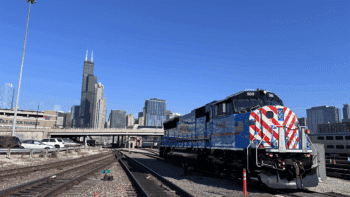 (Metra Photograph, Via X)
