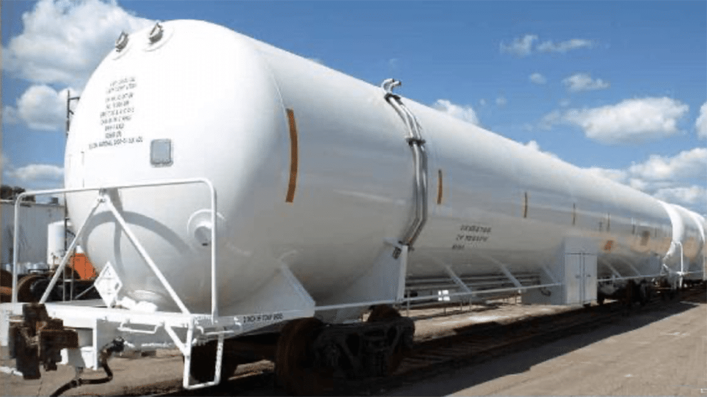 DOT-113C120W9 LNG tank car. (Chart Industries Photograph)