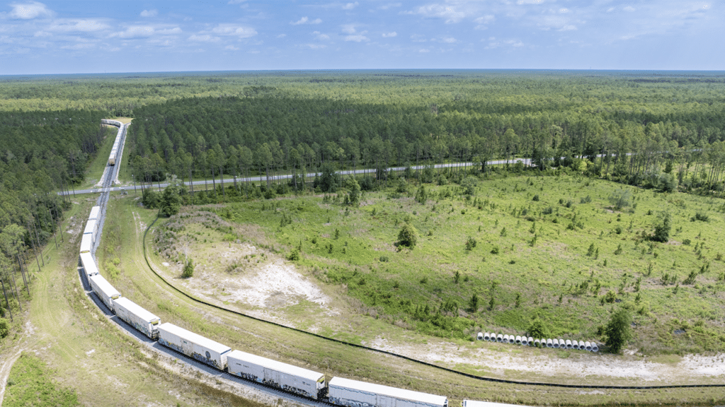 Jacksonville, Fla.-based Pinsly reported Jan. 10 that its new North Florida Industrial Railroad has entered into an agreement with Columbia County, Fla., to be rail operator of the 2,622-acre North Florida Mega Industrial Park in Lake City. The transaction is subject to regulatory approval. (Photograph Courtesy of Pinsley)