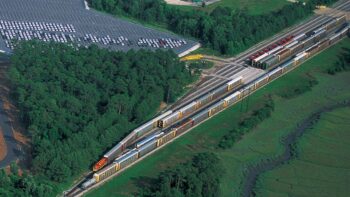 Genesee & Wyoming subsidiary Golden Isles Terminal Railroad serves Colonels Island at the Port of Brunswick in Georgia; it interchanges with CSX and Norfolk Southern at nearby rail yards. (G&W Photograph)