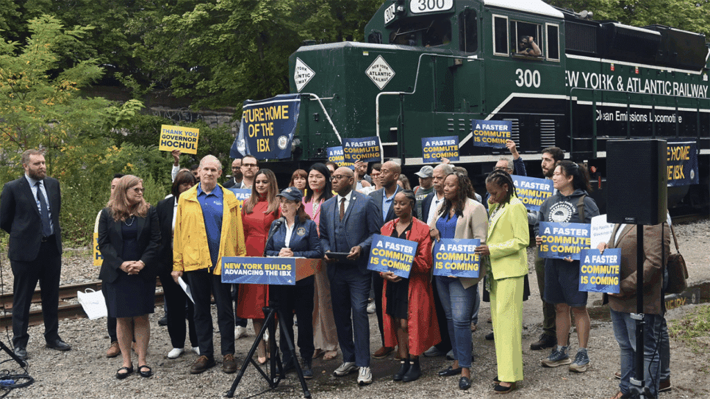 New York Gov. Kathy Hochul and MTA Chair and CEO Janno Lieber announced that the Interborough Express (IBX) project is moving from the planning to active phase during a press conference at 61st St. & 14th Av. on Aug 1. (Marc A. Hermann / MTA)