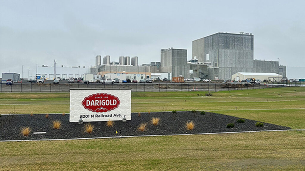 Darigold’s facility at Reimann Industrial Center in Pasco, Wash., a BNSF Certified Site. (Courtesy of BNSF)